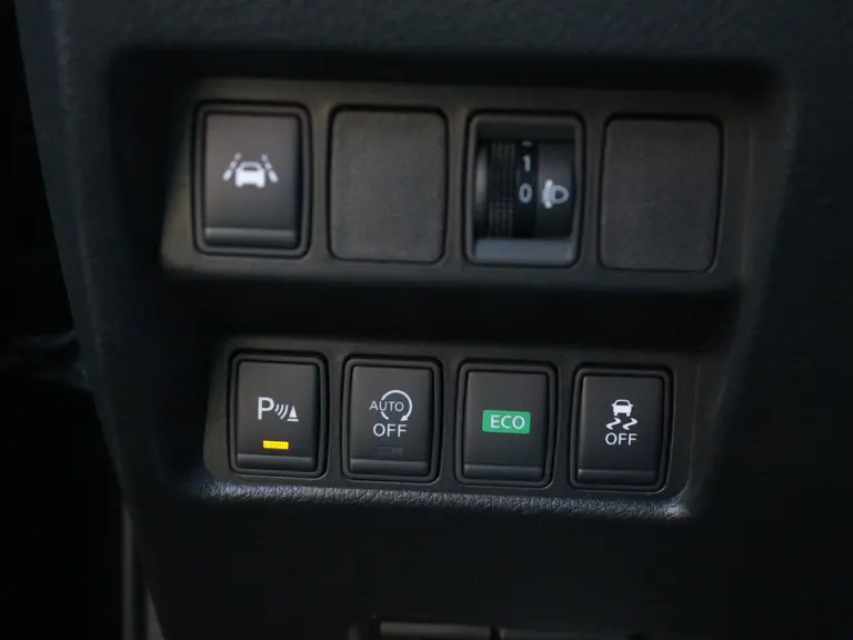 Nissan QASHQAI N-Connecta 1.2 115PK X-Tronic CVT Automaat Navigatie, Rondomzicht Camera, DAB, Panoramadak, Parkeersensoren Voor & Achter afbeelding 19