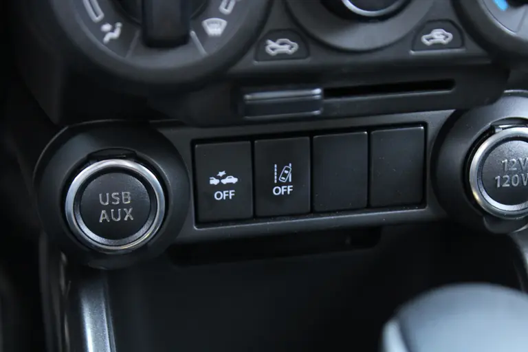 Suzuki Ignis 1.2 Smart Hybrid Select Stoelverwarming, Achteruitrijcamera, Airco, Verwarmde Buitenspiegels, Bluetooth afbeelding 21