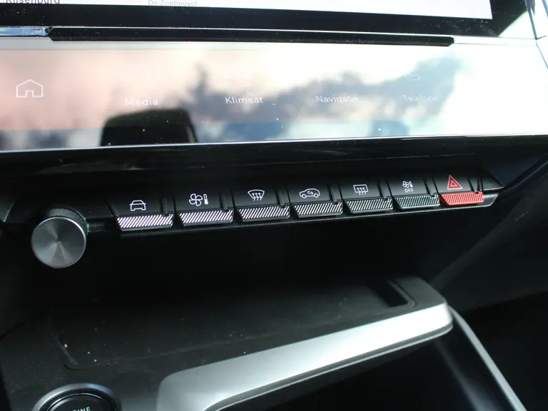 Peugeot 308 SW 1.2 PureTech 130PK Allure Adaptieve Cruis Control, Navigatie, Getinte Ramen afbeelding 26