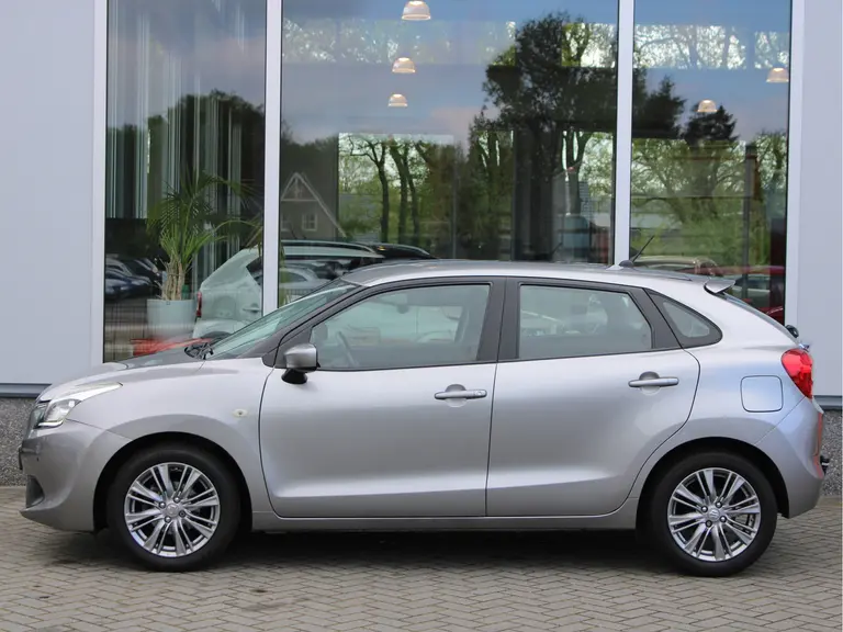 Suzuki Baleno 1.2 Exclusive Automaat Trekhaak, Navigatie, Stoelverwarming, Bluetooth, Airco afbeelding 11