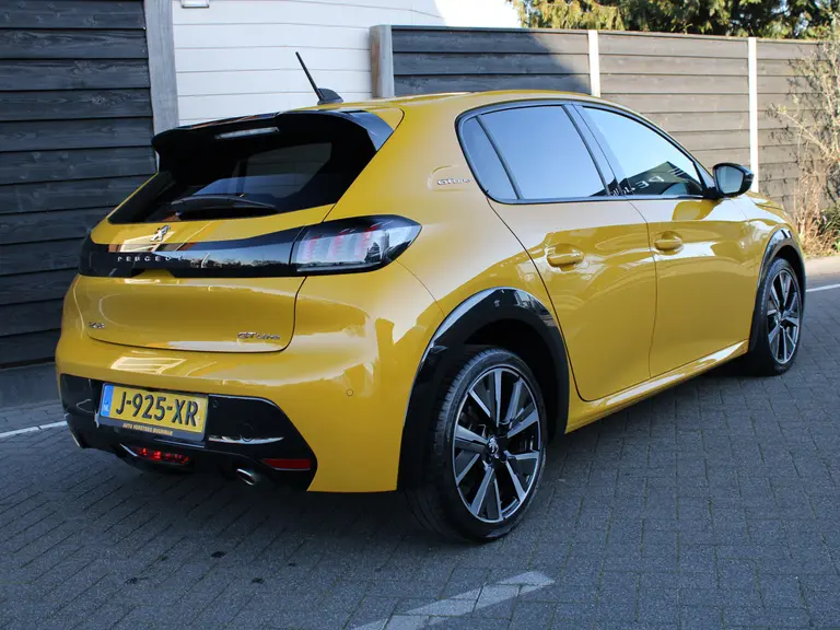Peugeot 208 1.2 PureTech 100PK GT-Line EAT8 Automaat Navigatie, Panoramadak, Camera achter, Parkeerhulp voor & achter, Climate Control afbeelding 8