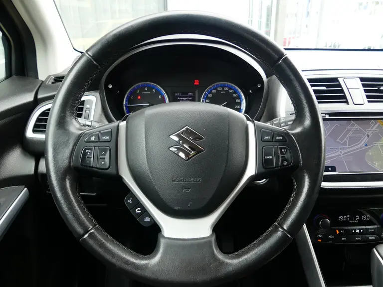 Suzuki S-Cross 1.6 Exclusive Automaat Dealer o.h., Cruise & climate control afbeelding 11