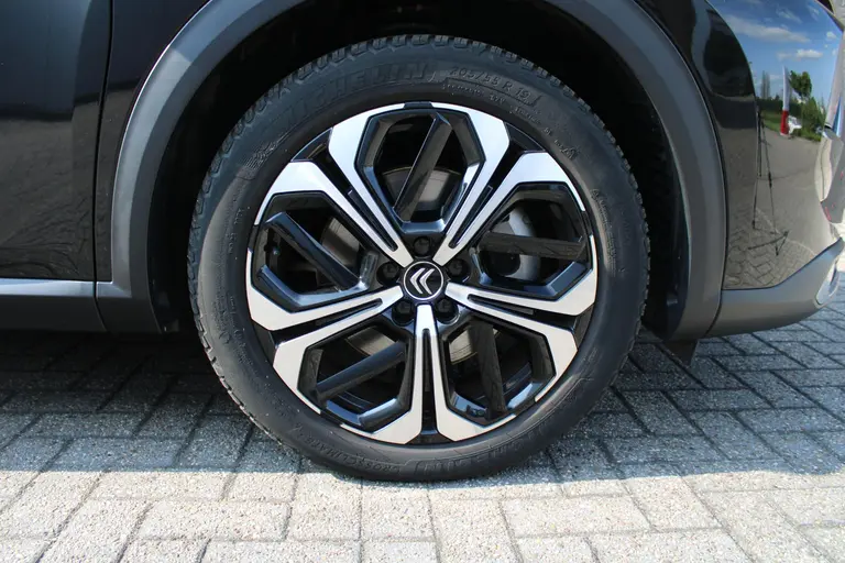 Citroën C5 X 1.6 Plug-in Hybrid 225 Shine Panoramadak, Stuur- en stoelverwarming, Navigatie afbeelding 27
