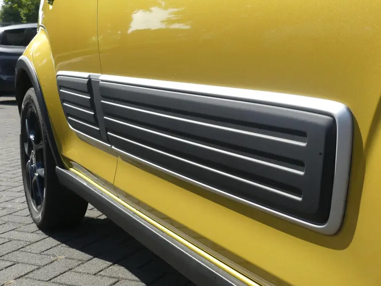 Suzuki Ignis 1.2 Smart Hybrid Style Automaat Dealer. o.h. Trekhaak, Cruise & Climate Control afbeelding 31