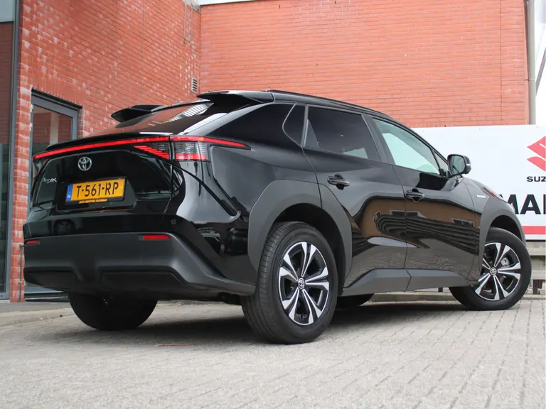 Toyota Bz4x Dynamic 71 kWh Automaat 3-fase Stuurverwarming, Elektrische bestuurdersstoel, Navigatie, Rondomzicht camera afbeelding 13