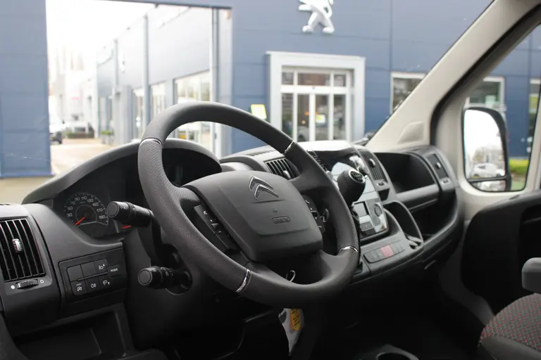 Citroën Jumper 2.2 BlueHDi 120 L1H1 3.0t Cruise Control, Leder Stuurwiel, Climate Control, Audio/Bluetooth, Parkeerhulp achter . afbeelding 26
