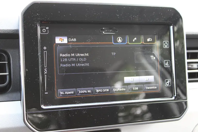 Suzuki Ignis 1.2 Smart Hybrid Stijl Achteruitrijcamera, Bluetooth, Stoelverwarming, Navigatie, Cruise Control afbeelding 22