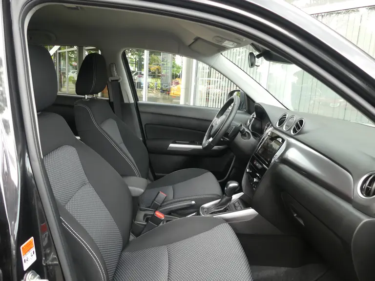 Suzuki Vitara 1.5 Hybrid Select Automaat, All season banden, adaptive Cruise, Camera afbeelding 9