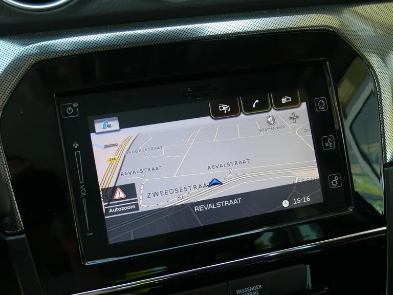 Suzuki Vitara 1.5 Hybrid Style Automaat, Panoramadak, Navigatie afbeelding 18