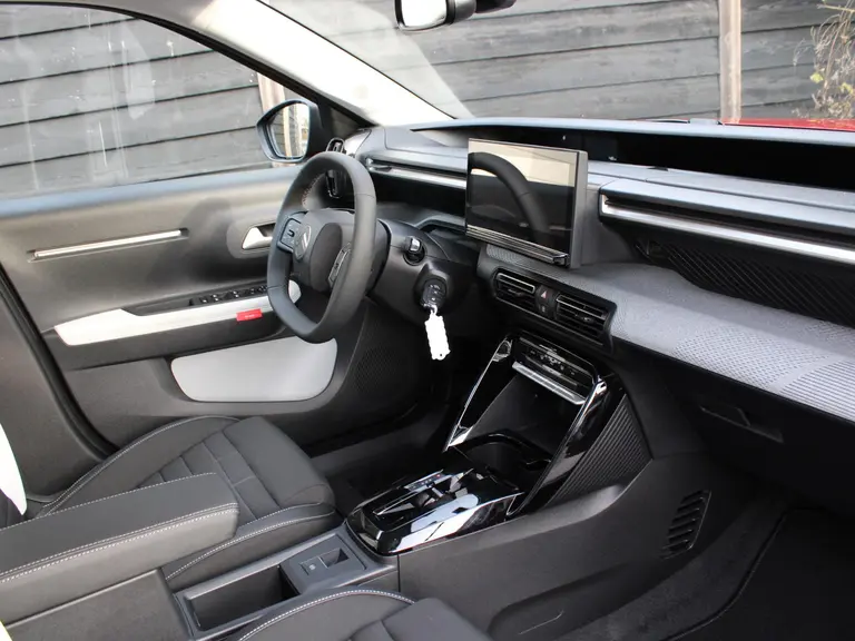 Citroën ë-C3 Max 44 kWh 113PK Boordlader 3 fasen, Navigatie, Achteruitrijcamera, Climate Control, Cruise Control, Draadloze Telefoonlader afbeelding 34