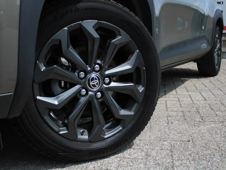 Toyota Yaris Cross 1.5 Hybrid Explore Achteruitrijcamera, Cruise Control Adaptief, Navigatie, Stoelverwarming afbeelding 3