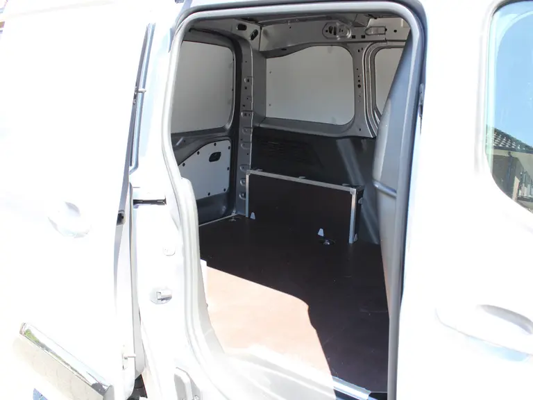 Citroën Berlingo 1.5 BlueHDi 130PK EAT8 Automaat L1 Achteruitrijcamera, Keyless Entry & Start, Parkeersensoren Achter, Aple Carplay, Android Auto afbeelding 12
