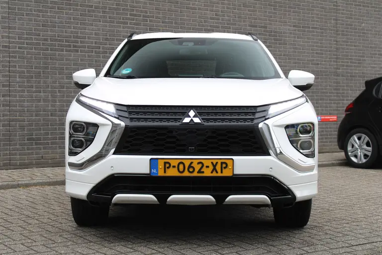 Mitsubishi Eclipse Cross 2.4 PHEV Executive Cruise/Climate control, Trekhaak, Navigatie, Apple Carplay/Android auto, Camera, afbeelding 6