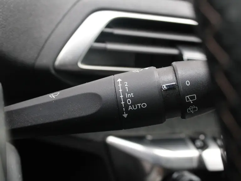 Peugeot 5008 1.2 PureTech 130PK Blue Lease GT-Line Trekhaak, Elektrische achterklep en Navigatie afbeelding 18