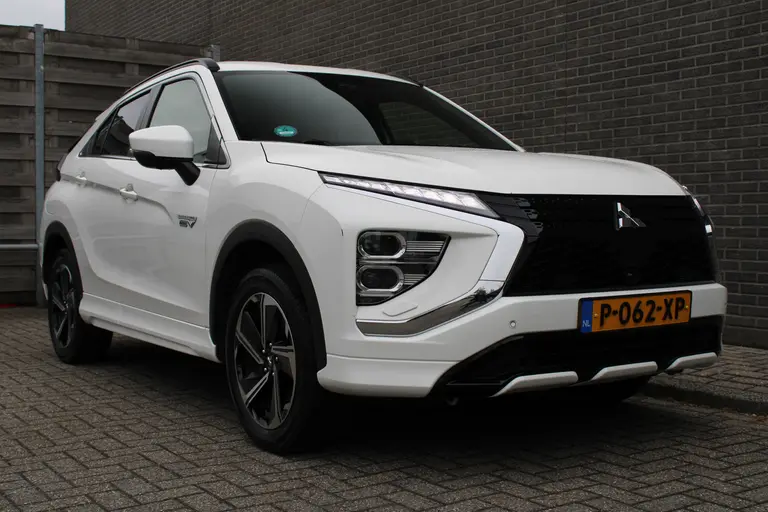 Mitsubishi Eclipse Cross 2.4 PHEV Executive Cruise/Climate control, Trekhaak, Navigatie, Apple Carplay/Android auto, Camera, afbeelding 33