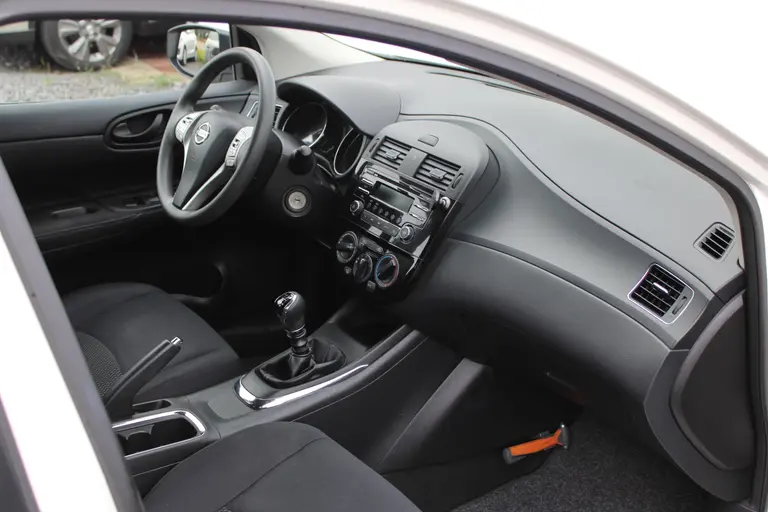 Nissan Pulsar 1.2 DIG-T Visia, Cruise Control en Bluetooth. afbeelding 15