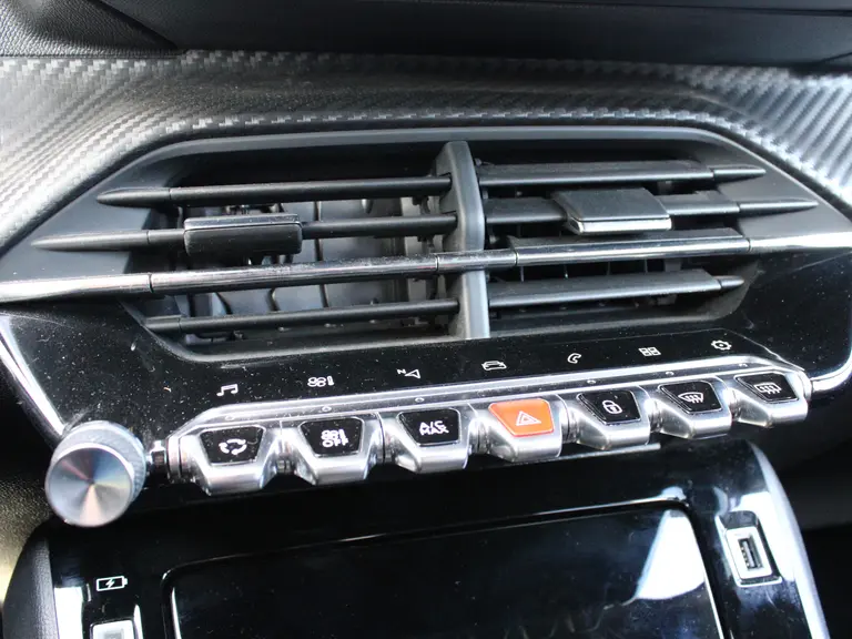 Peugeot 208 1.2 PureTech 100PK GT Navigatie, Parkeerhulp voor & achter, Zwart dak, Camera Achter afbeelding 20
