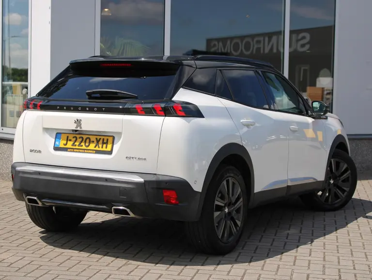 Peugeot 2008 1.2 PureTech GT-Line afbeelding 3