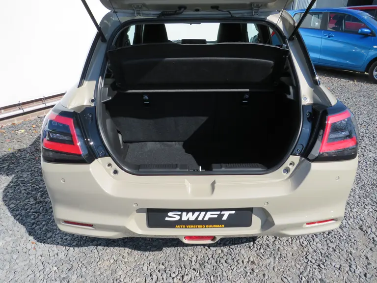 Suzuki Swift 1.2 Select Smart Hybrid, SPECIALE JUBILEUM EDITIE!! 17 inch velgen, Striping pakket en Shark Fin Antenne afbeelding 12