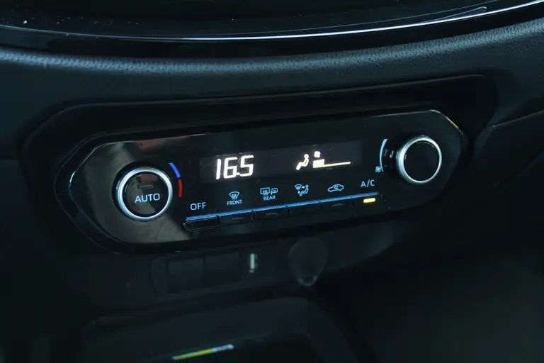 Toyota Aygo X 1.0 VVT-i S-CVT Envy Achteruitrijcamera, Cruise Control Adaptief, Airco Automatisch, DAB, Bluetooth afbeelding 18