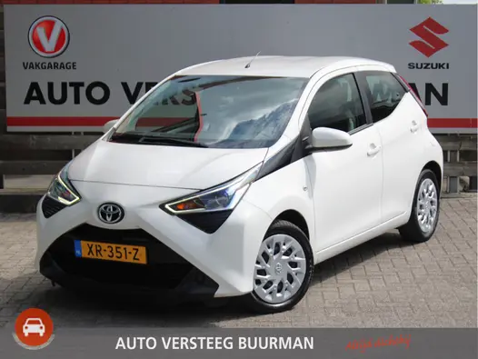 Toyota Aygo 1.0 VVT-i x-play Navigatie, Achteruitrijcamera, Carplay/Android Auto, Bluetooth, Airco