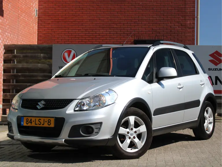 Suzuki SX4 1.6 Exclusive, Trekhaak, parkeersensoren, 2e Eig. Keyless en Middenarmsteun afbeelding 12