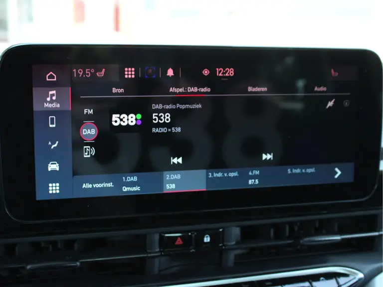 Fiat 500 42 kWh inclusief batterijtest Cruise en Climate Control, Parkeersensoren Voor en Achter, Carplay/Android Auto afbeelding 25