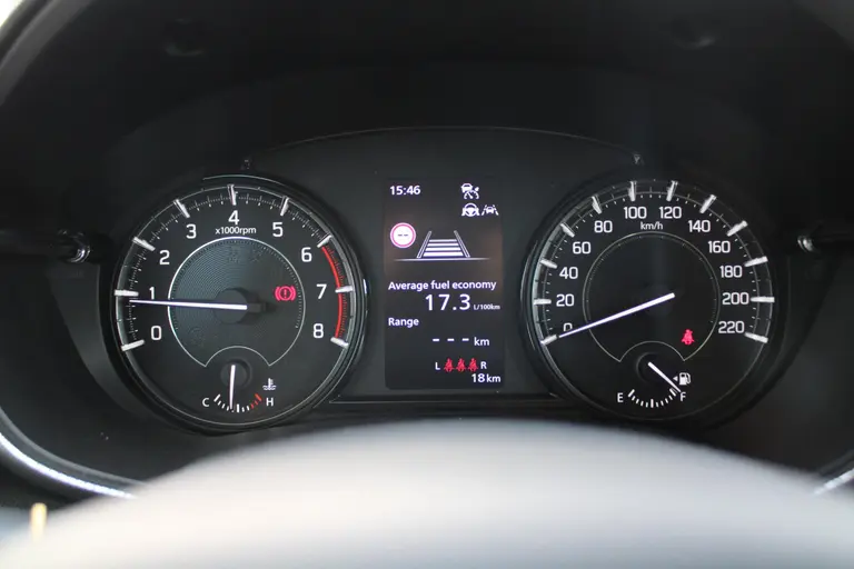 Suzuki Vitara 1.4 Boosterjet Style Smart Hybrid Navigatie, Cruise Control Adaptief, Achteruitrijcamera, Parkeersensoren Voor en Achter afbeelding 26