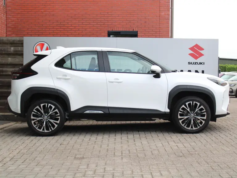 Toyota Yaris Cross 1.5 Hybrid Achteruitrijcamera, Bluetooth, Cruise Control Adaptief, Climate Control afbeelding 12