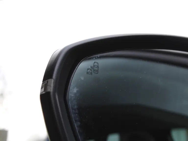 Peugeot 3008 1.2 PureTech 130PK Allure Automaat Navigatie, Achteruitrijcamera, Keyless, Elektrische Achterklep, Perkeersensoren afbeelding 8