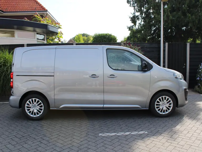 Peugeot Expert 2.0 BlueHDI 145PK S&S L2 Trekhaak, Navigatie, Achteruitrijcamera, Cruise Control, Airco afbeelding 6