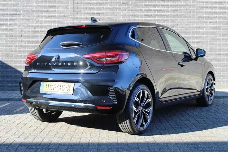 Mitsubishi Colt 1.0T MT Intense+ Cruise/Climate control, 17"LM velgen, Camera, Apple carplay/Android auto, Parkeersensoren V+A afbeelding 4
