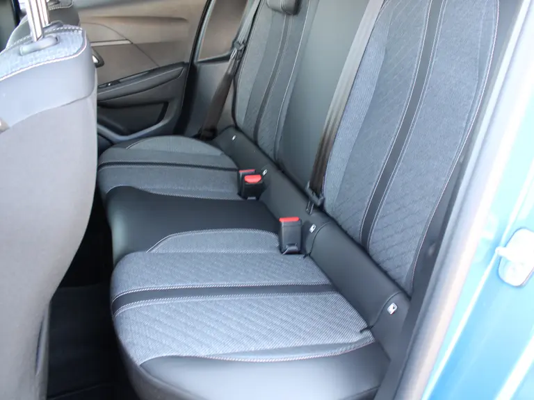 Peugeot 208 Allure 1.2 PureTech 100PK Navigatie, Camera achter, Apple Carplay/Android auto afbeelding 41