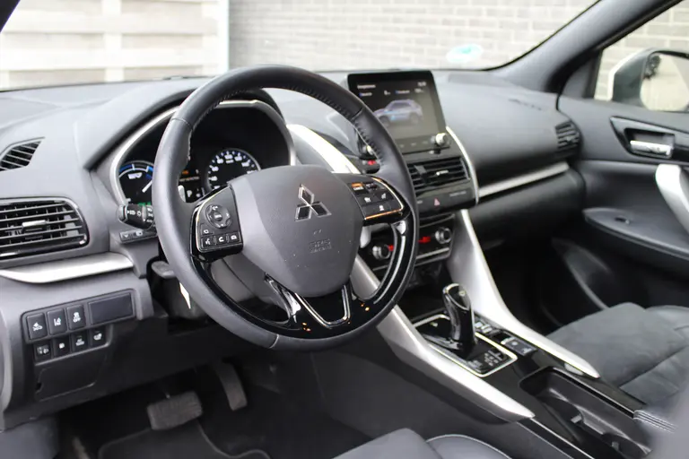 Mitsubishi Eclipse Cross 2.4 PHEV Executive Cruise/Climate control, Trekhaak, Navigatie, Apple Carplay/Android auto, Camera, afbeelding 30