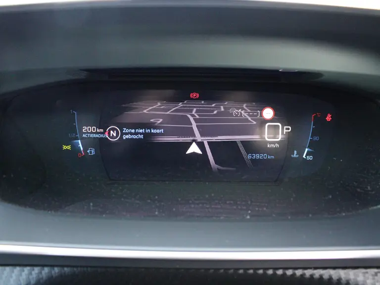 Peugeot 2008 GT Pack 1.2 PureTech 130PK EAT8 Automaat Panoramisch schuifkanteldak, Luxe Alcantara bekleding, Focal Hifi, Trekhaak afbeelding 19