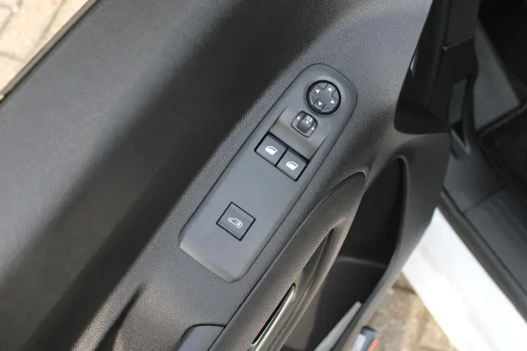 Citroën Berlingo 1.5 BlueHDi 100 S&S L2 Dodehoek detectie, Stoelverm., Achteruitrijcamera, Airco, Navigatie, Digitaal display afbeelding 12