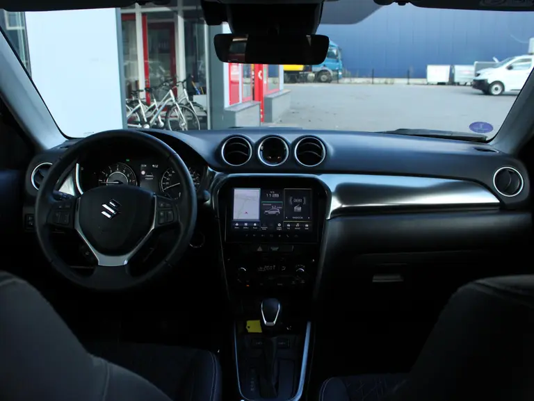 Suzuki Vitara 1.5 Hybrid Style Automaat afbeelding 6