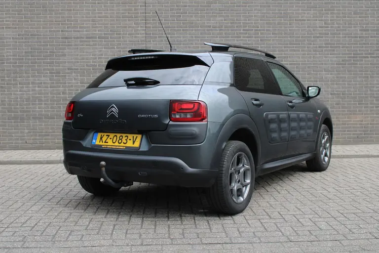 Citroën C4 Cactus 1.2 PureTech Shine Trekhaak, Navigatie, Airco, CruiseControl, Achteruitrijcamera afbeelding 4