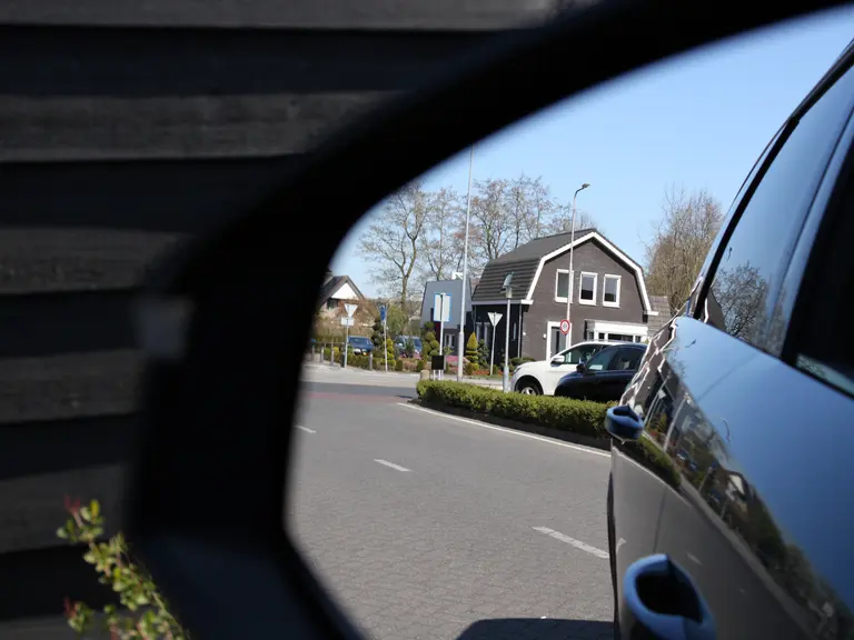 Peugeot 5008 1.2 Hybrid 136PK GT e-DCS6 Automaat 7P Alcantara Leder, Navigatie, Camera 360, Panoramisch-Open Dak, Elektrische Achterklep afbeelding 28