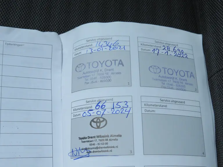Toyota Aygo 1.0 VVT-i x-joy 1e Eigenaar, Dealer onderhouden, Achteruitrijcamera en LM-Velgen afbeelding 26