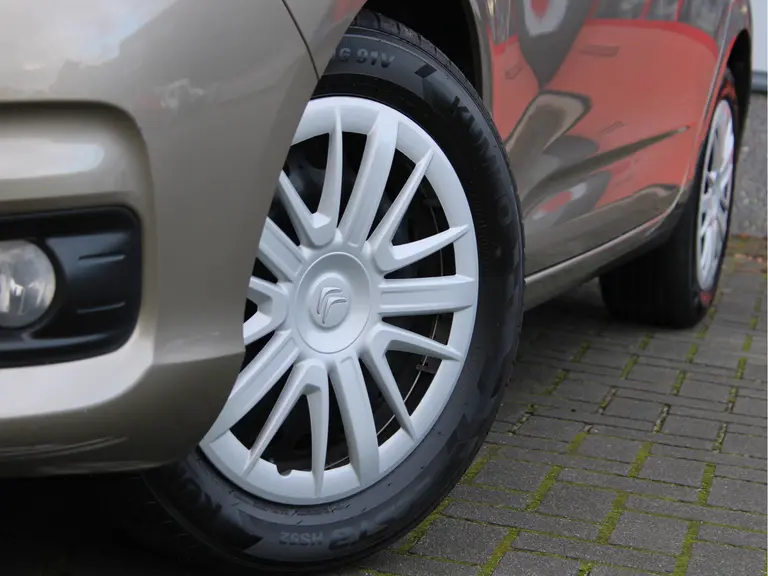 Citroën C4 1.6 VTi Tendance Automaat Trekhaak, Cruise en Climate Control, Dimmende Binnenspiegel afbeelding 2