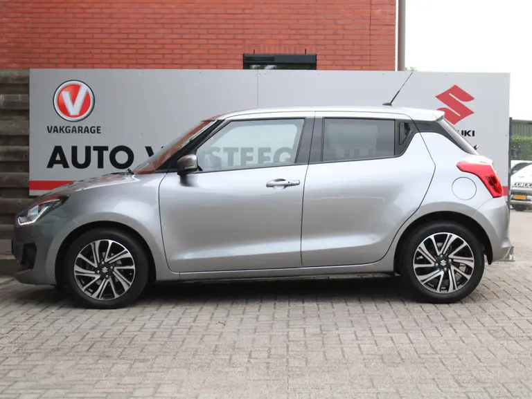 Suzuki Swift 1.2 Style Smart Hybrid CVT Automaat Navigatie, Cruise Control Adaptief, Stoelverwarming, Achteruitrijcamera, Parkeersensoren Achter afbeelding 13