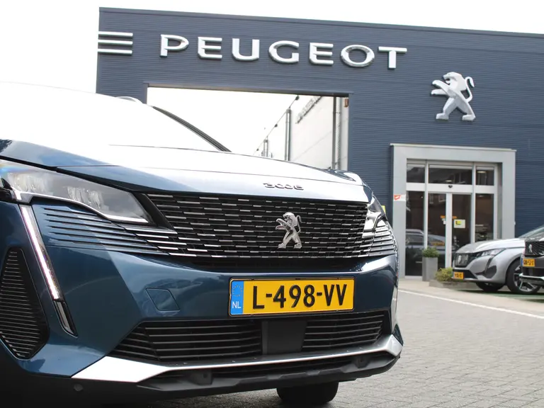 Peugeot 3008 1.2 PureTech 130PK Allure Automaat Navigatie, Achteruitrijcamera, Keyless, Elektrische Achterklep, Perkeersensoren afbeelding 3
