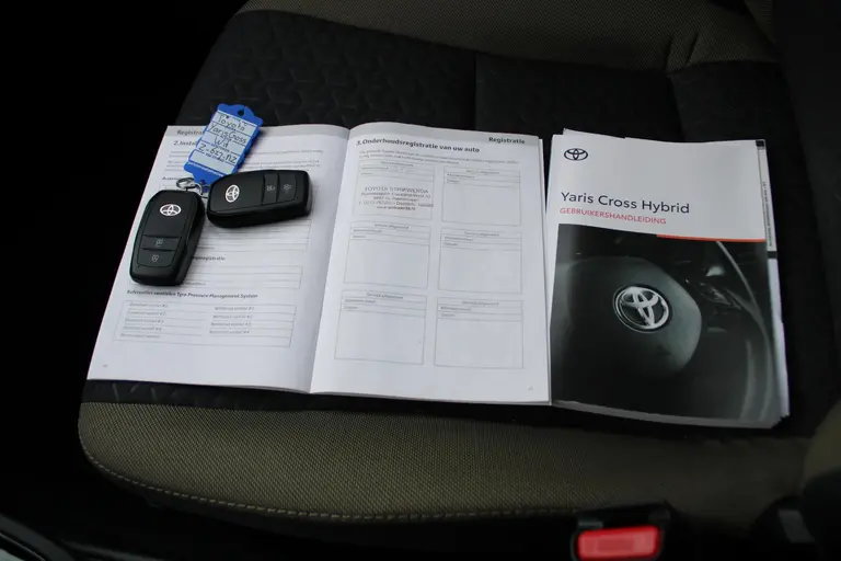 Toyota Yaris Cross 1.5 Hybrid Explore , Automaat, Applecarplay/Androidauto, Parkeersensoren voor en achter afbeelding 24