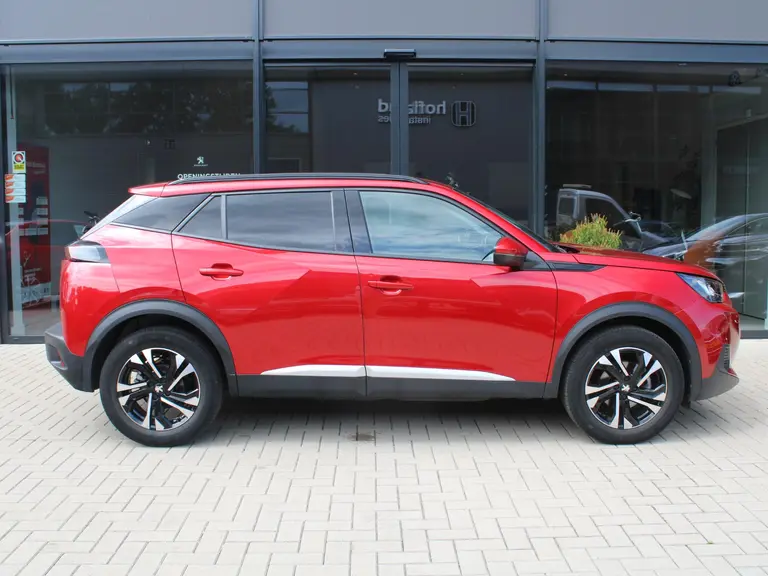 Peugeot 2008 1.2 PureTech Allure Camera, Trekhaak, Navigatie afbeelding 8