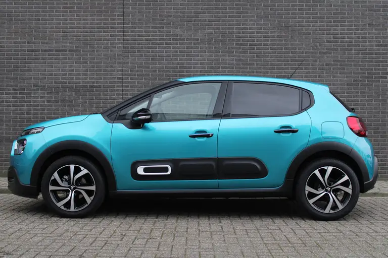 Citroën C3 1.2 PureTech Max 110 PK Cruise/Climate control, Navigatie, Camera, Apple Carplay/Android Auto, Radio/DAB, 17"LM Velgen afbeelding 2