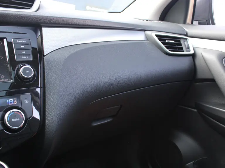 Nissan QASHQAI Premium Edition 1.3 160PK DIG-T DCT7 Automaat Leder, Panoramadak, Keyless, Navigatie, Rondomzichtcamera, Trekhaak afbeelding 35