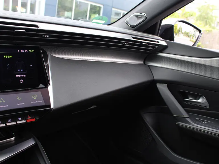 Peugeot 408 GT 1.2 PureTech 130PK EAT8 Automaat Navigatie, Rondomzichtcamera, Stoelverwarmig, Massage, Stuurverwarming, Panoramadak, Trekhaak afbeelding 46
