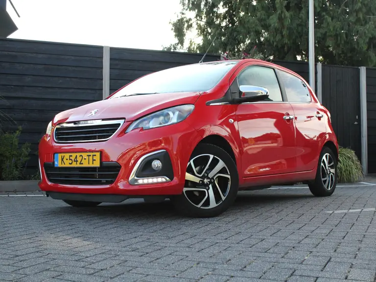 Peugeot 108 Allure 1.0 e-VTi 72PK 5DRS Climate control, Dimlicht Automatisch, Apple Carplay, Android Auto afbeelding 12