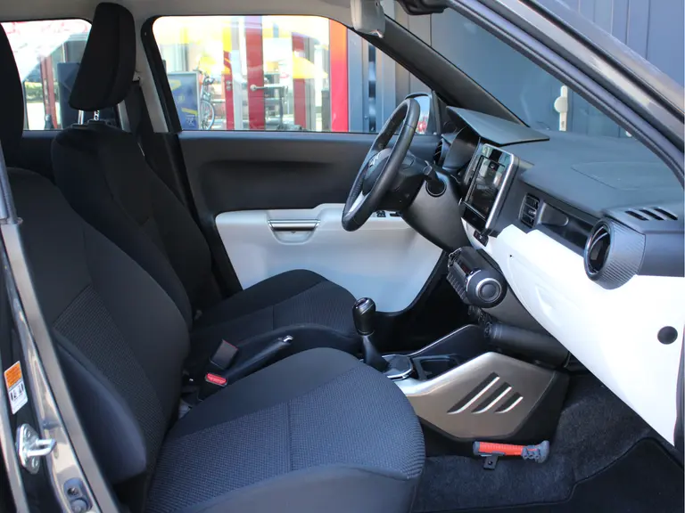Suzuki Ignis 1.2 Smart Hybrid Style Multimediasysteem, Cruise control, Climate control, Stoelverwarming, Parkeercamera afbeelding 8
